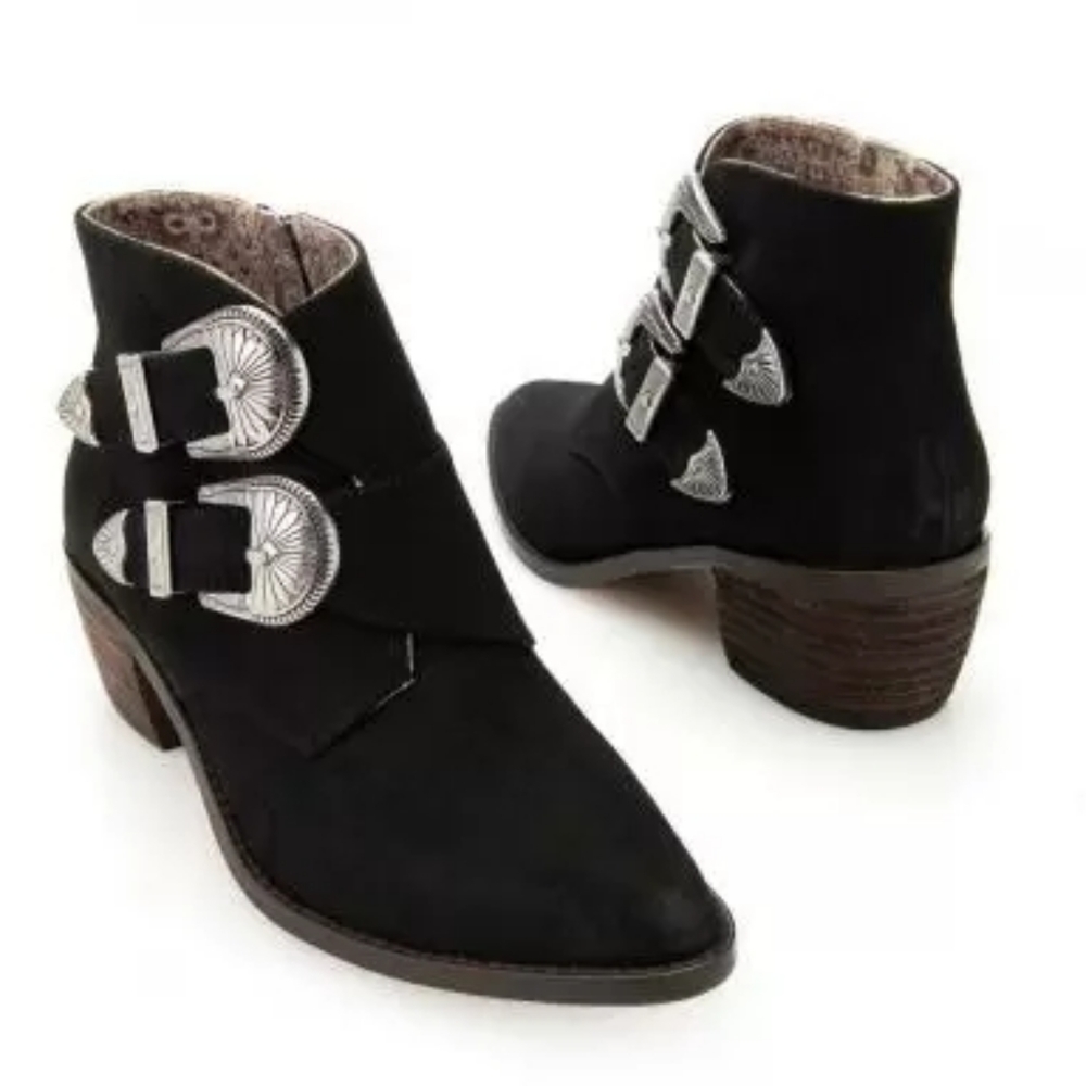 👣BAND OF GYPSIES Jericho Buckle Detail Boots -Black footwear